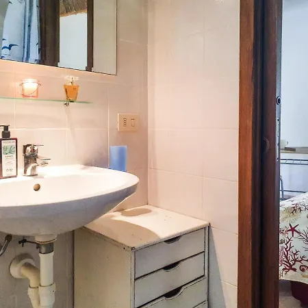 Magazzini Mare Apartment *